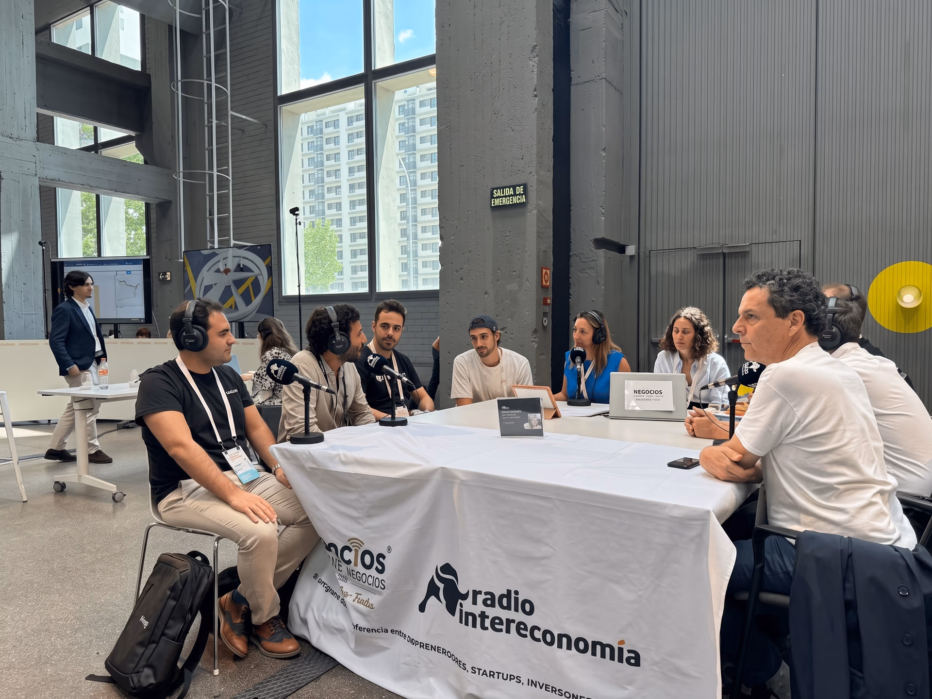 South Summit と起業家精神について議論する Radio Intereconomía での Glenn Jocher