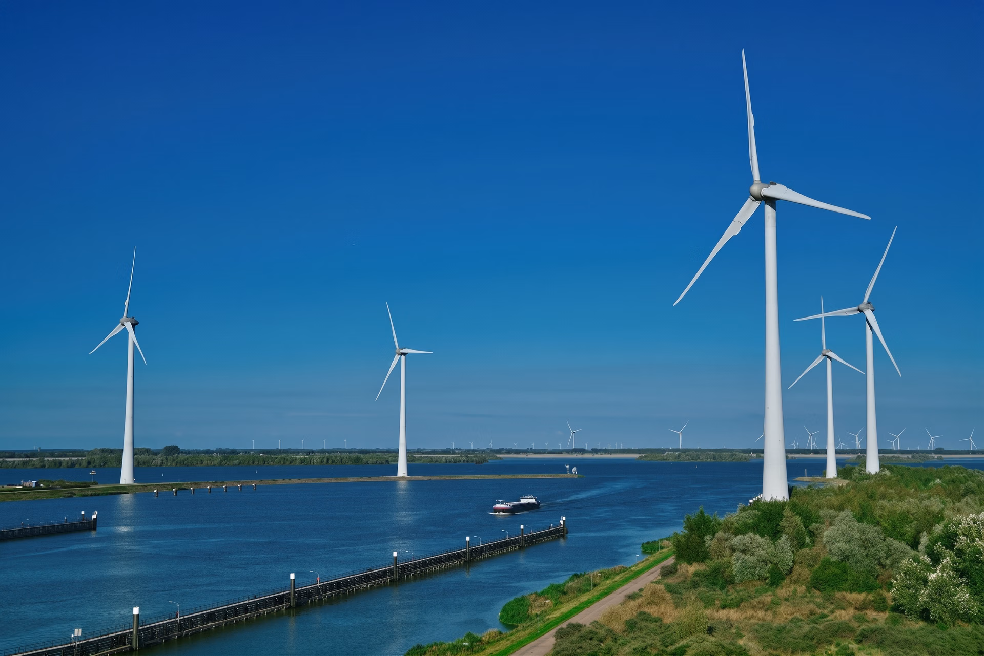 Une centrale éolienne