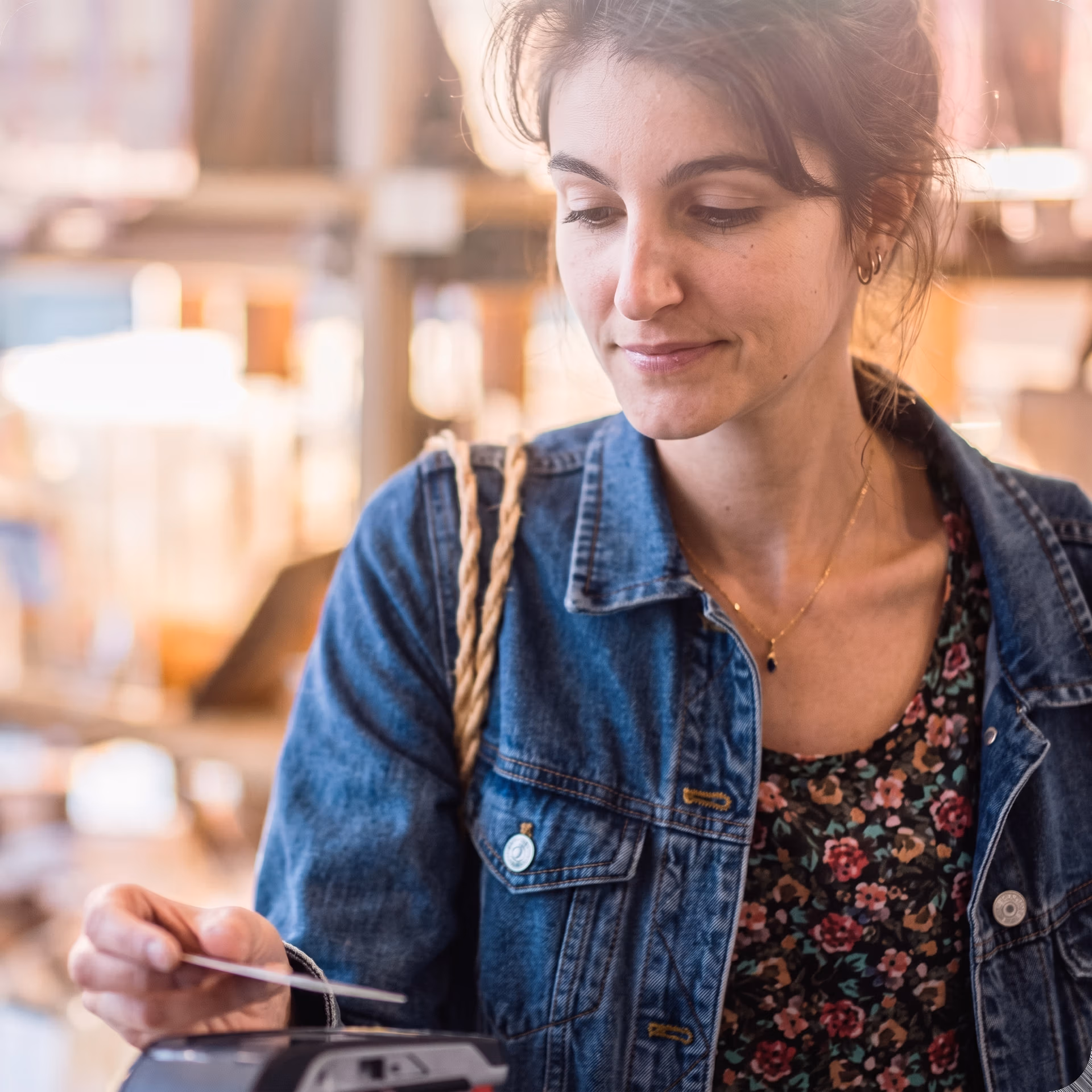 Client effectuant un paiement