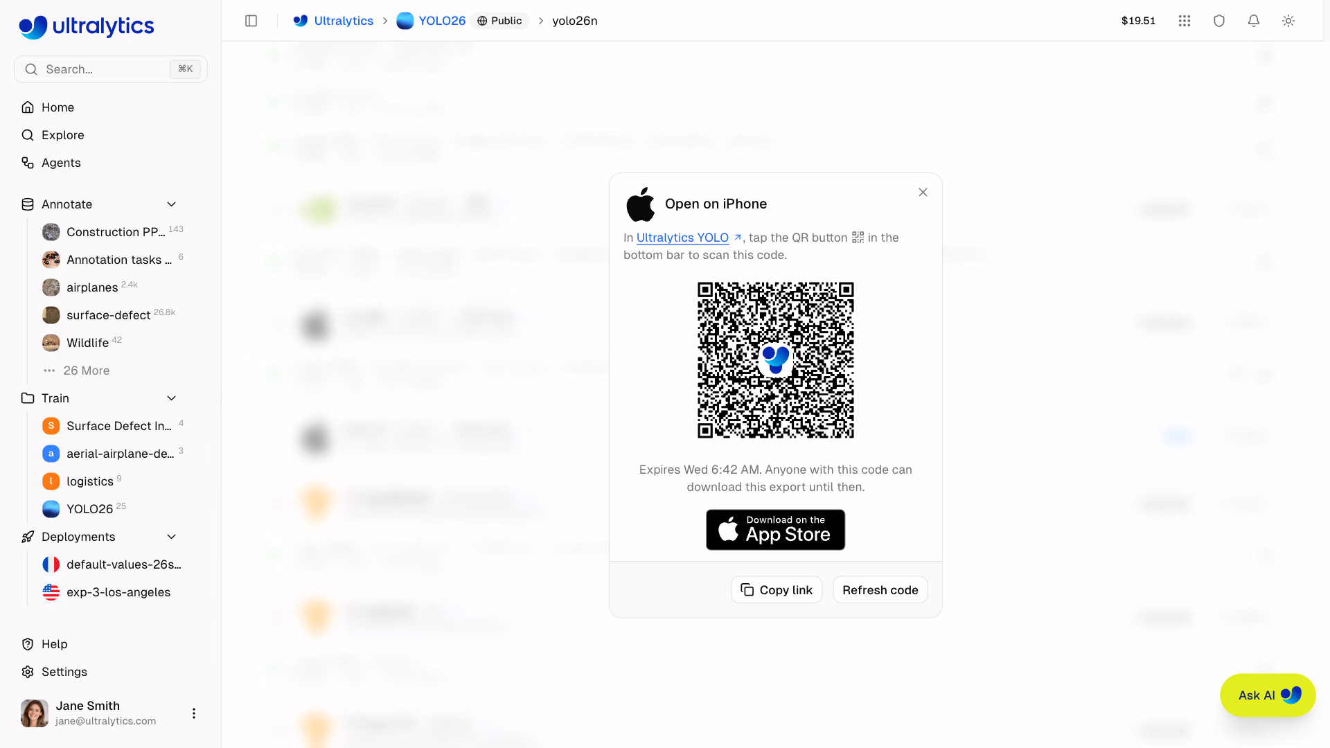 Ultralytics Platform iPhone에서 열기 QR 코드 대화 상자