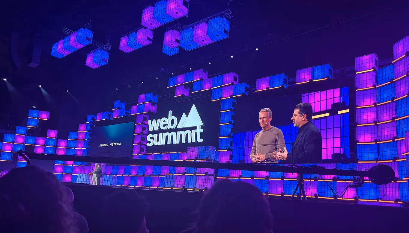 Lizbon, Portekiz'deki Web Summit 2025'te Ultralytics