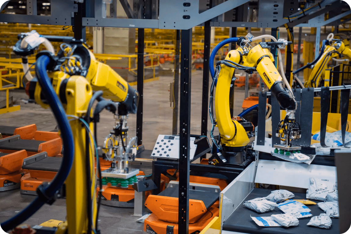 Robot Robin utilisant l'IA et la vision par ordinateur pour trier des colis pour le contrôle qualité