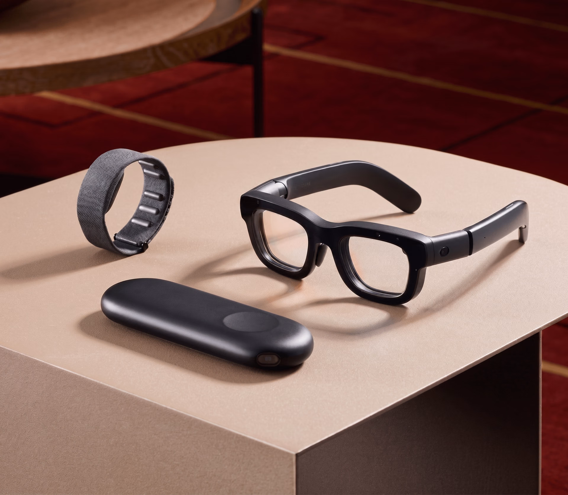Lunettes Orion AR de Meta, bracelet neural et boîtier de traitement