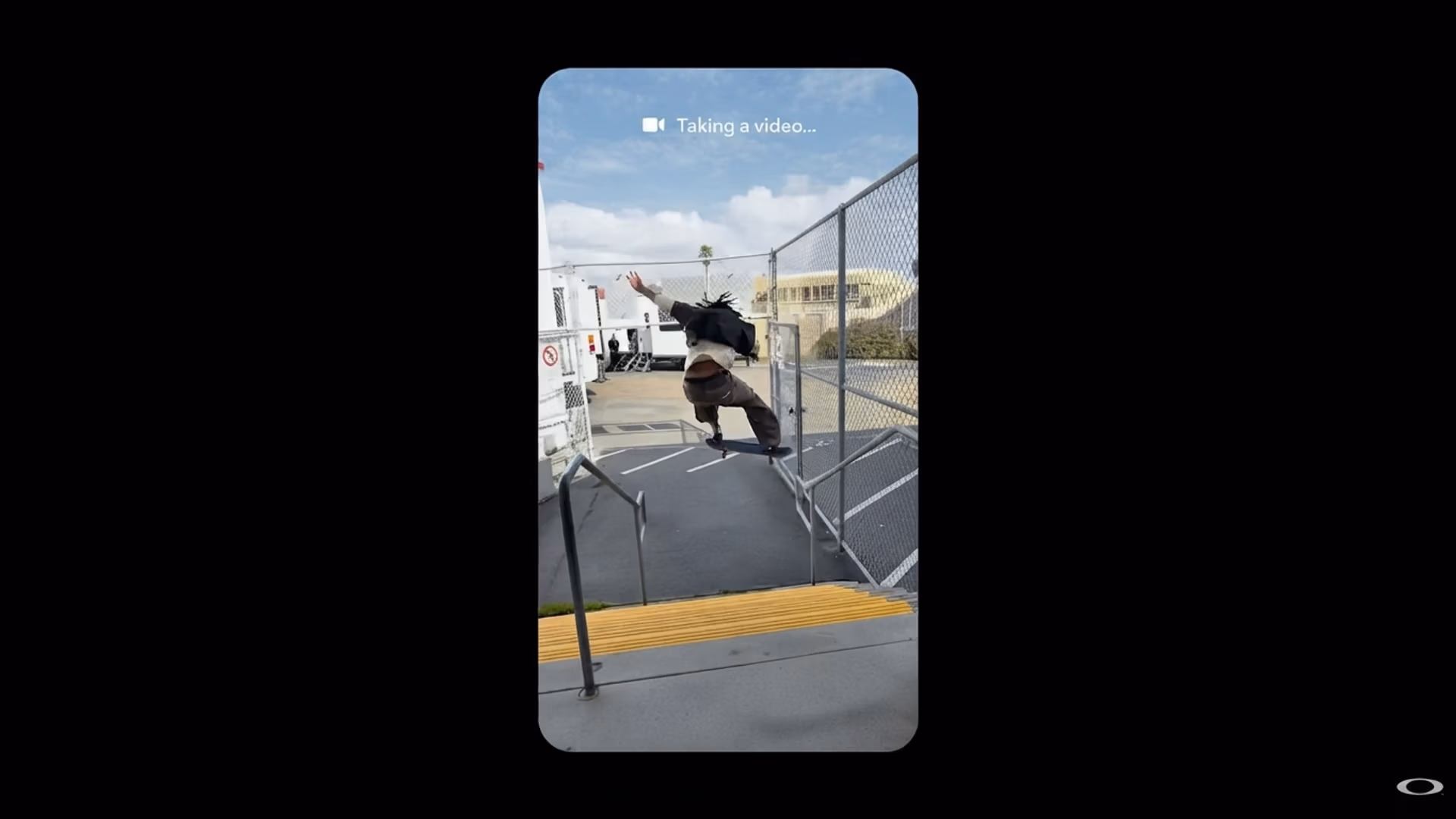 Sử dụng kính Oakley Meta để quay video clip