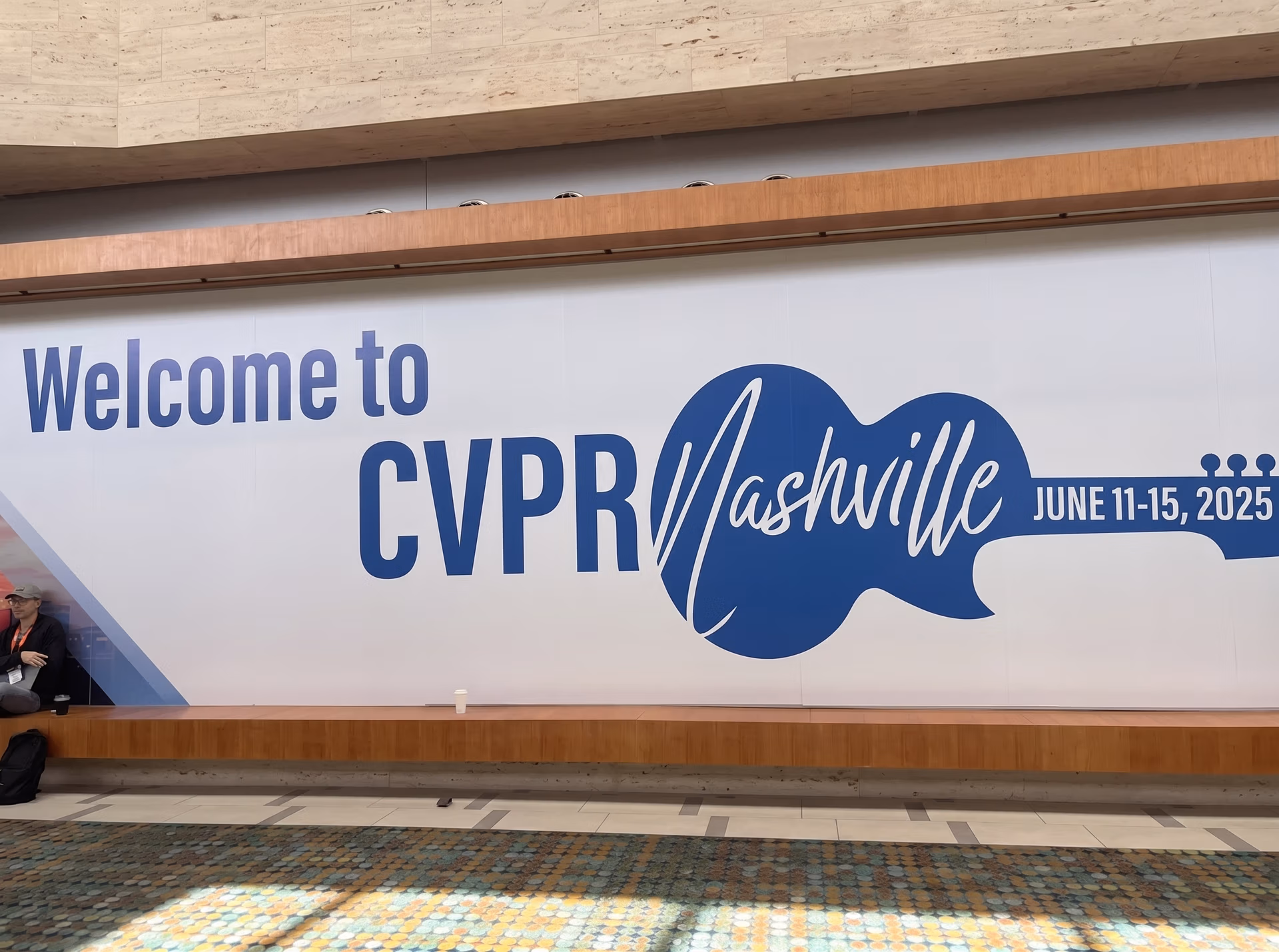 Das Ultralytics-Team auf der CVPR 2025 in Nashville