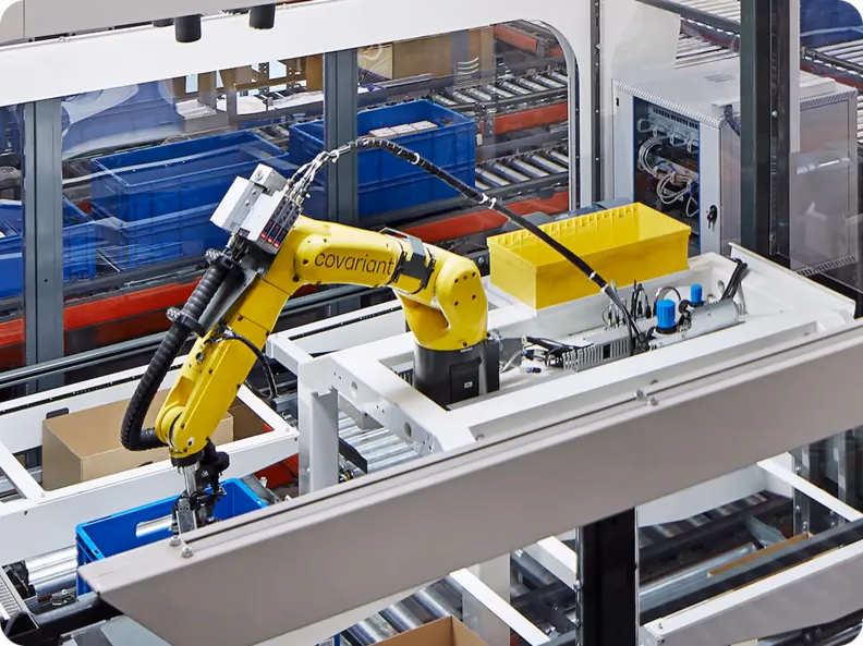 Un bras robotique utilisant l'IA visuelle et l'apprentissage par renforcement pour saisir des objets