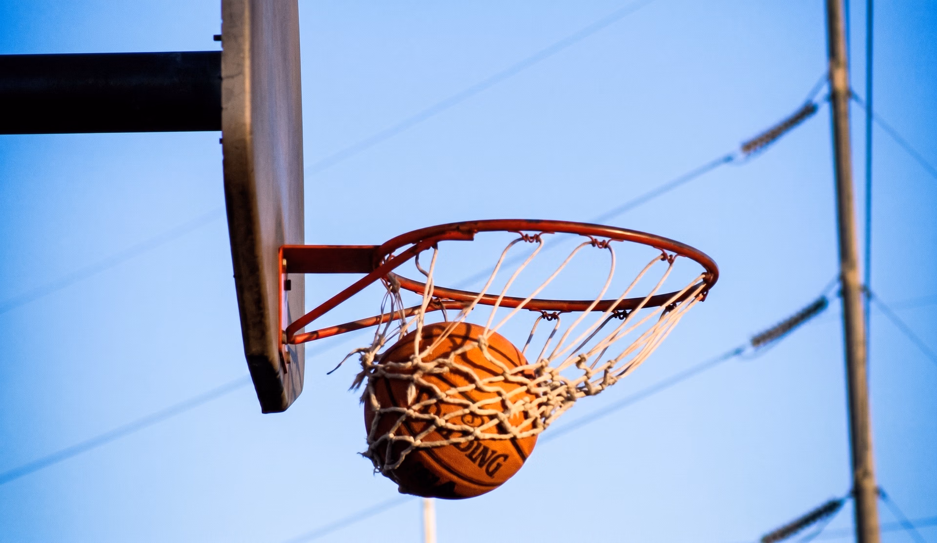 IA e visão computacional rastreando jogadores no basquete