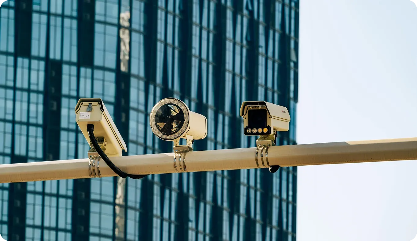 Videologic Analytics scala fino a 10 mila licenze per telecamere IA con Ultralytics YOLO