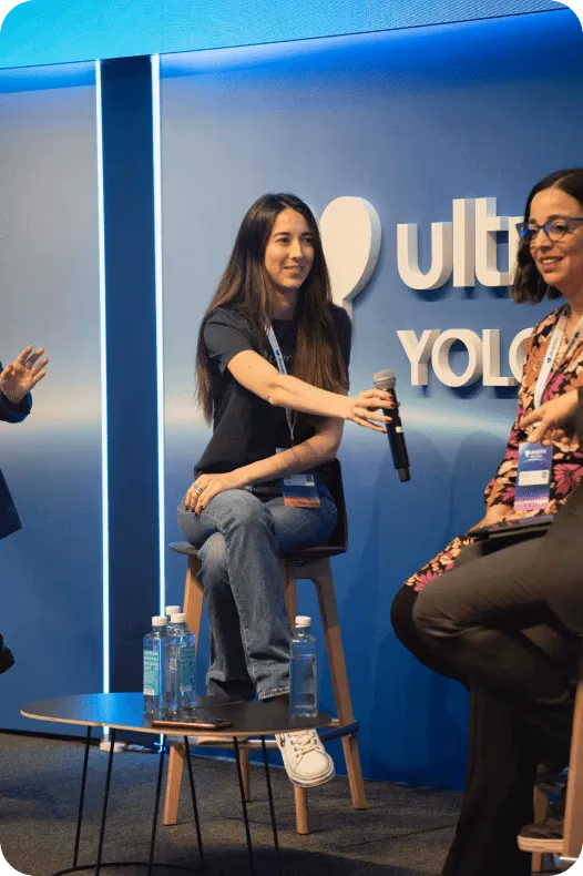 بولا ديرينجر، مديرة النمو في Ultralytics