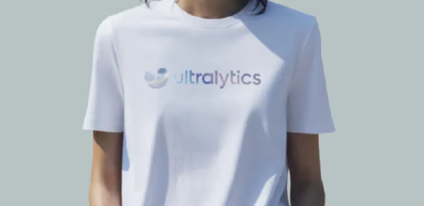 Ultralytics-T-Shirt weiß