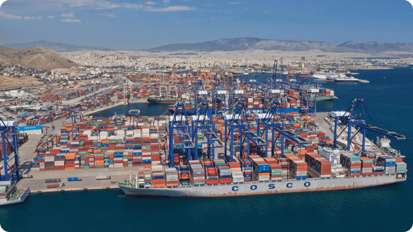 Das Containerterminal Piräus in Griechenland, ein Beispiel für einen Smart Port